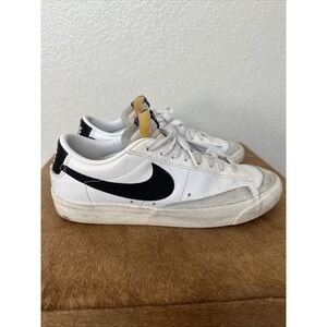 Nike Blazer Low 77‎ Women's Size 10 Shoes DC4769 102 White Black Beige